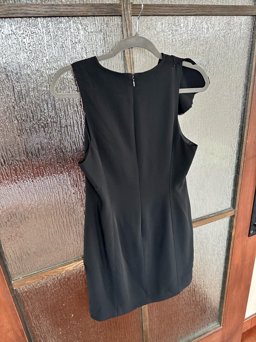 Cinq à Sept Kimberlin Dress in black size 10 - Picture 7 of 9